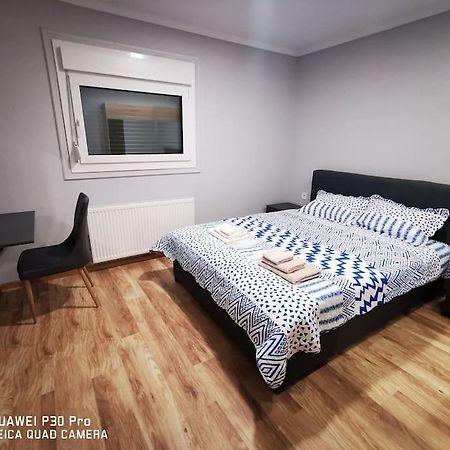 Θα Νιώθετε Σαν Στο Σπίτι Σας! Apartment Komotini Bagian luar foto