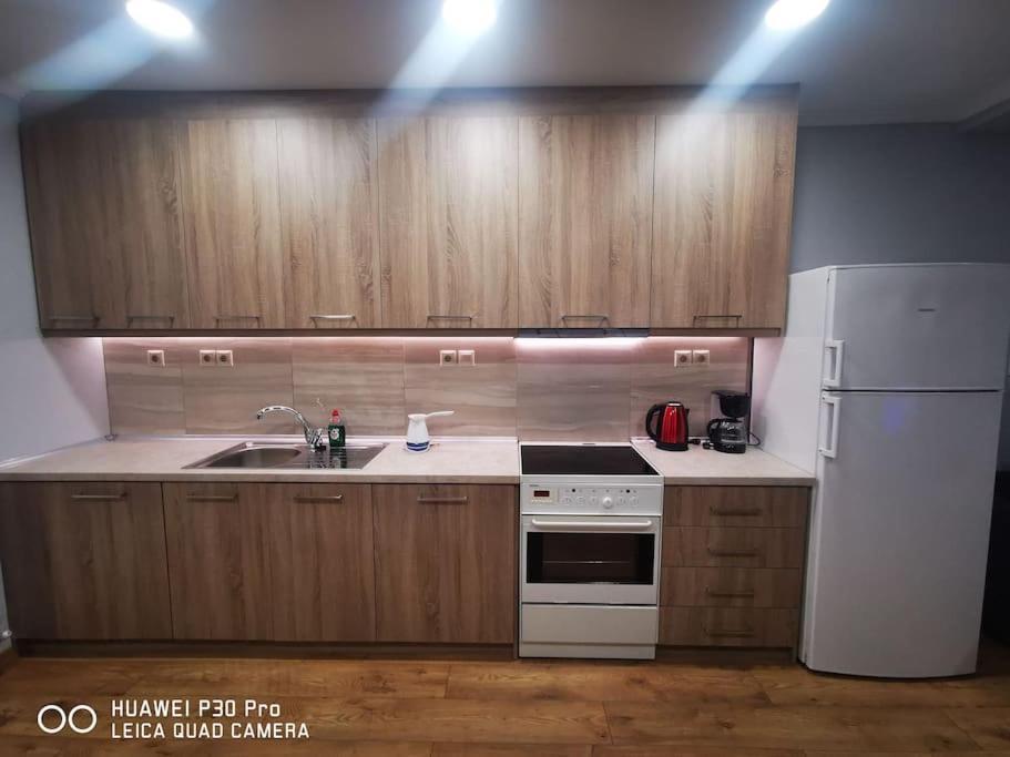 Θα Νιώθετε Σαν Στο Σπίτι Σας! Apartment Komotini Bagian luar foto